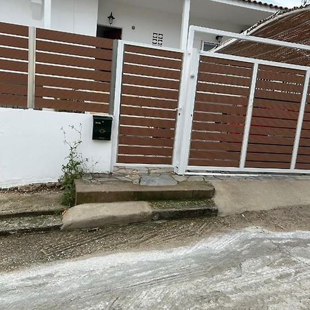 Agapis Residence Kalivia Thorikou Dış mekan fotoğraf