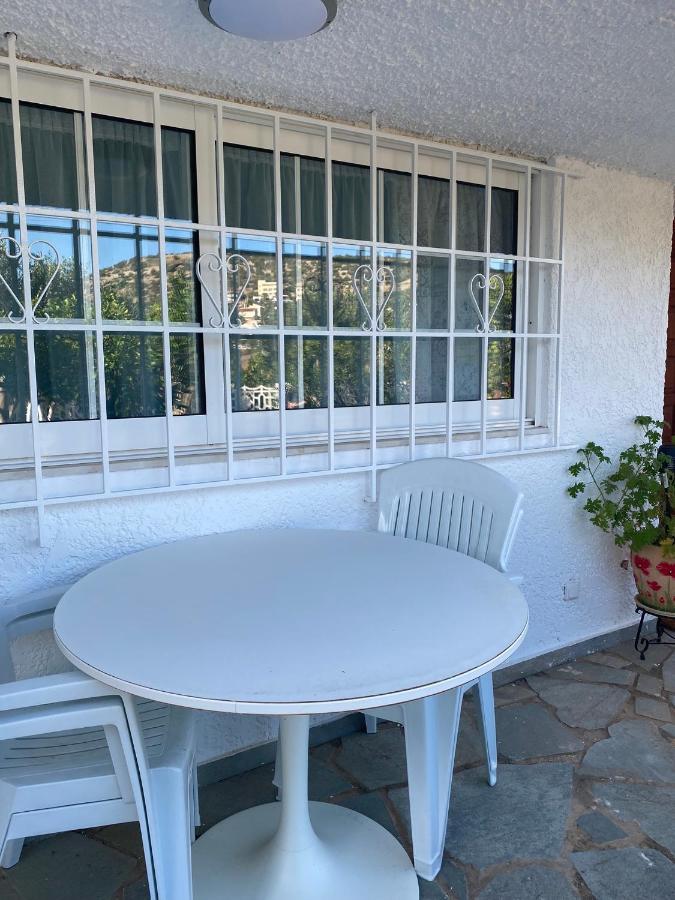 Agapis Residence Kalivia Thorikou Dış mekan fotoğraf